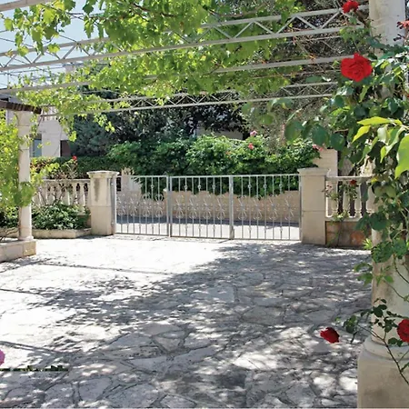 Two-bedroom In Апартаменты Супетар